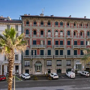 Hotell Esplanade, Viareggio